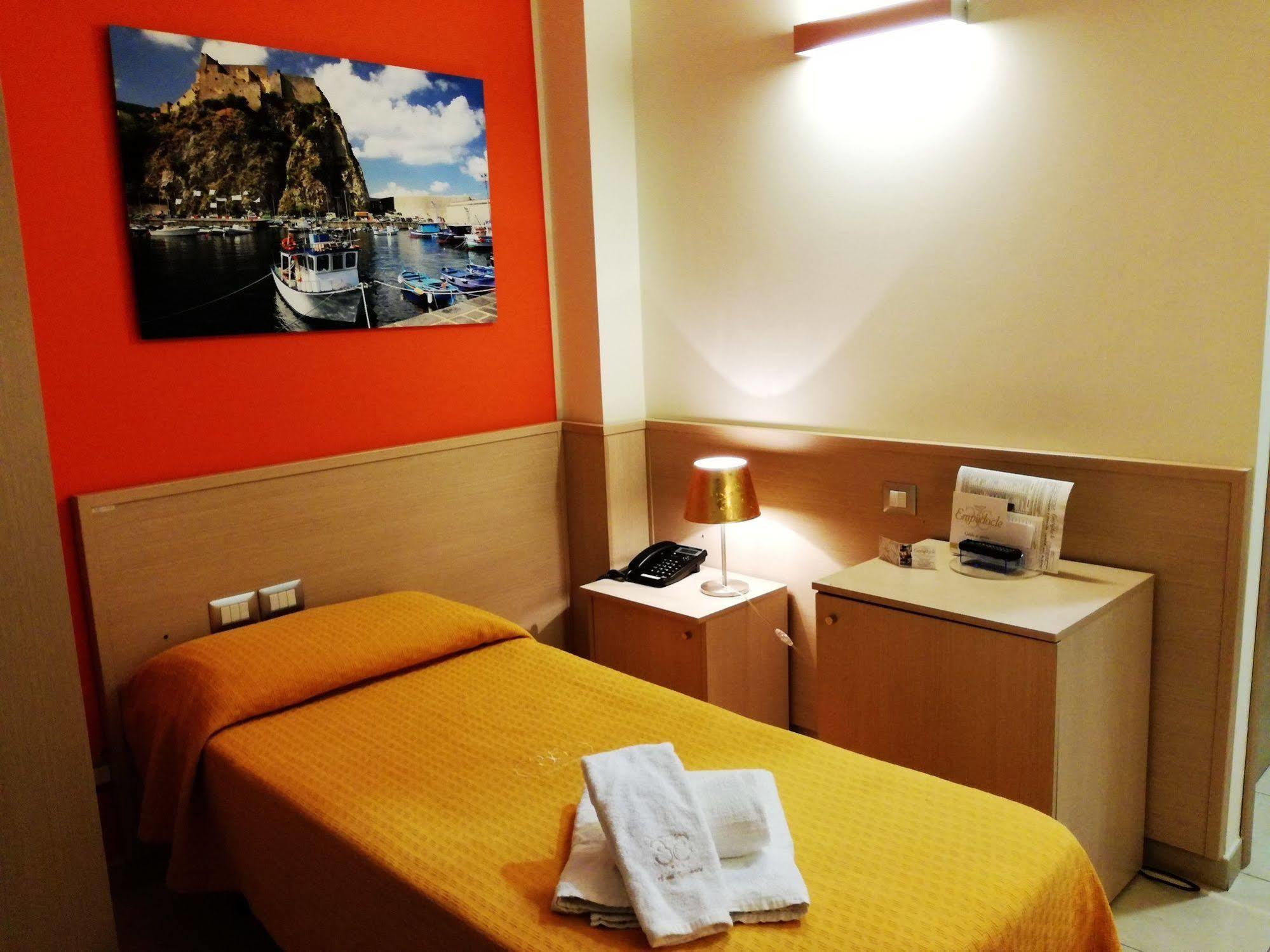 Hotel Residence Empedocle Messina Exterior foto